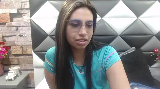 Snapshot of Tammy_Blackk chatting on January 2, 2025, 12:13 pm Tammy Blackk online show from January 2, 2025, 12:13 pm