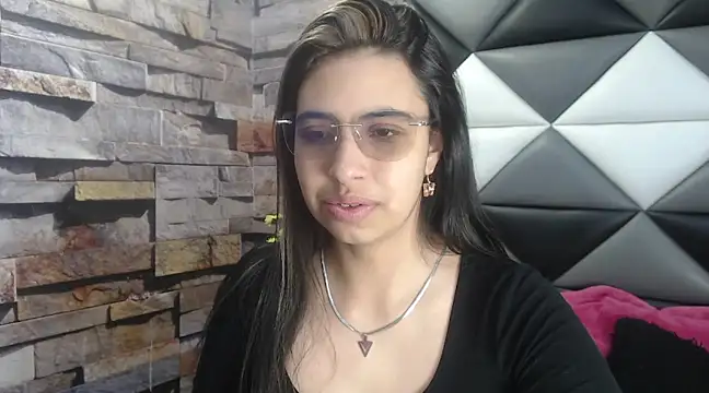 Snapshot of Tammy_Blackk chatting on January 3, 2025, 11:46 am Tammy Blackk online show from January 3, 2025, 11:46 am