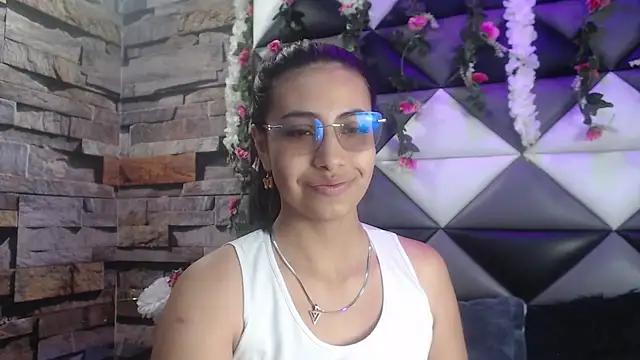 Snapshot of Tammy_Blackk chatting on January 21, 2025, 12:18 pm Tammy Blackk online show from January 21, 2025, 12:18 pm