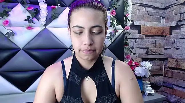 Snapshot of Tammy_Blackk chatting on March 5, 2025, 11:49 am Tammy Blackk online show from March 5, 2025, 11:49 am