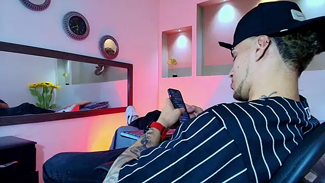 austin collinss online show from January 9, 2025, 8:34 am