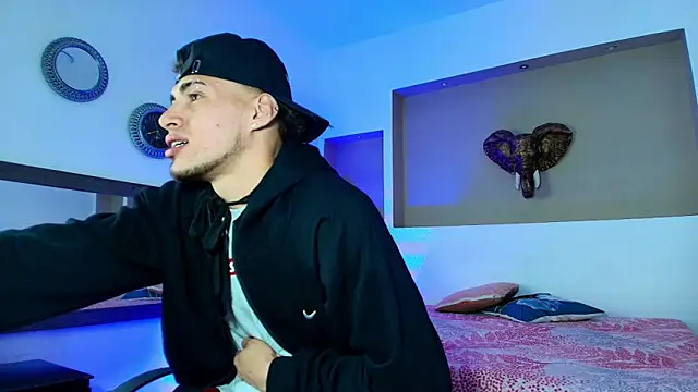 austin collinss online show from January 10, 2025, 2:35 am