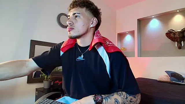 austin collinss online show from January 16, 2025, 1:37 am