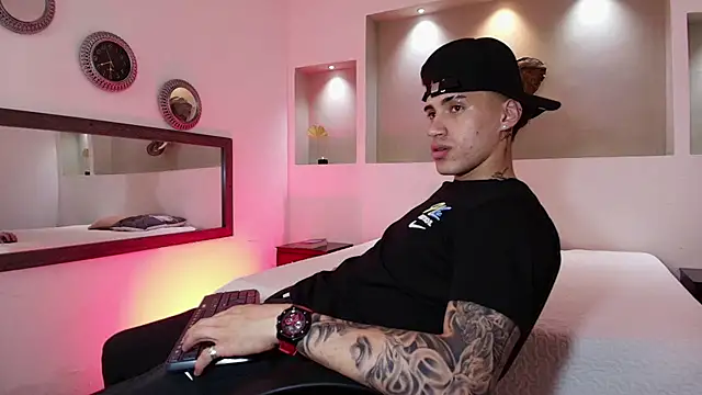austin collinss online show from January 29, 2025, 1:16 am