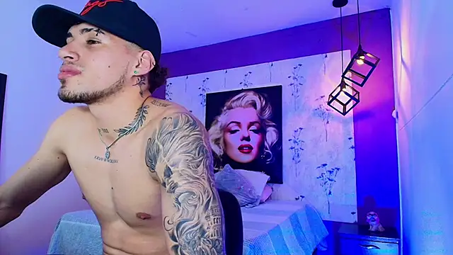austin collinss online show from February 14, 2025, 8:52 am