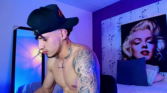 austin collinss online show from February 20, 2025, 8:06 am