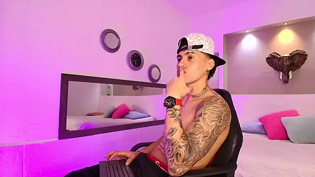 austin collinss online show from September 23, 2025, 3:31 am