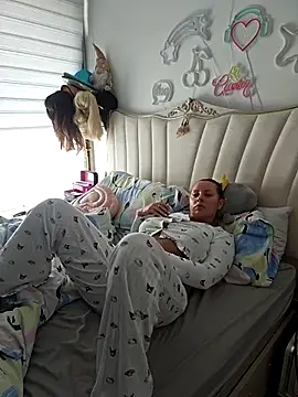 Snapshot of Sparkle2206 chatting on February 24, 2026, 2:15 pm Sparkle2206 online show from February 24, 2026, 2:15 pm