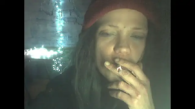 Snapshot of iva_spirit chatting on February 4, 2025, 7:44 pm iva spirit online show from February 4, 2025, 7:44 pm