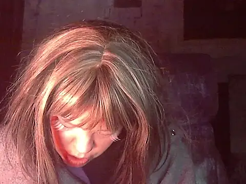 Snapshot of iva_spirit chatting on March 1, 2025, 6:43 pm iva spirit online show from March 1, 2025, 6:43 pm