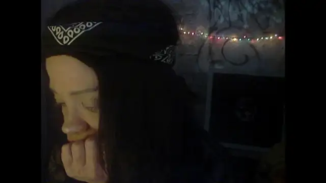 Snapshot of iva_spirit chatting on January 12, 2026, 11:32 pm iva spirit online show from January 12, 2026, 11:32 pm