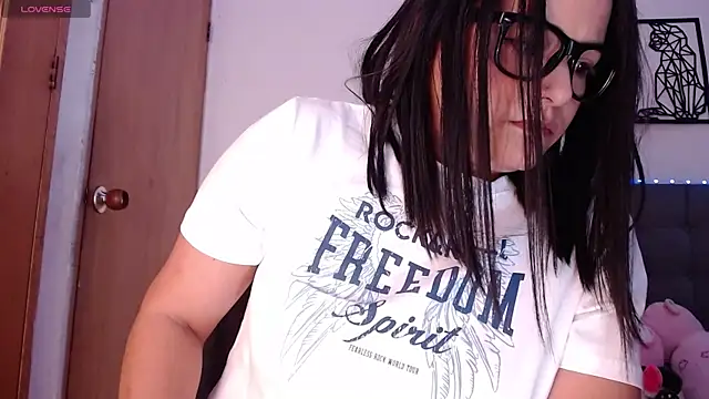 Snapshot of maraa_lee chatting on February 10, 2025, 1:55 pm maraa lee online show from February 10, 2025, 1:55 pm