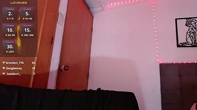 Snapshot of maraa_lee chatting on February 14, 2025, 11:53 pm maraa lee online show from February 14, 2025, 11:53 pm