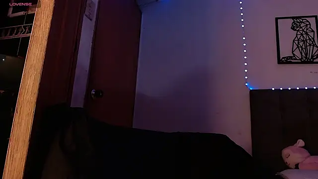 Snapshot of maraa_lee chatting on February 24, 2025, 11:30 pm maraa lee online show from February 24, 2025, 11:30 pm