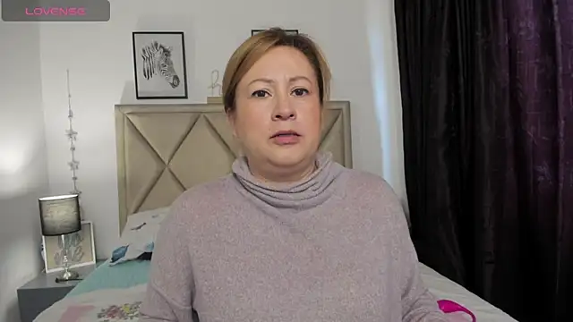 Snapshot of MonyCassius chatting on March 17, 2026, 2:42 pm MonyCassius online show from March 17, 2026, 2:42 pm