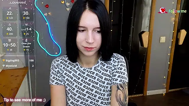 Snapshot of KarolinaBlacks chatting on September 24, 2025, 5:44 am KarolinaBlacks online show from September 24, 2025, 5:44 am