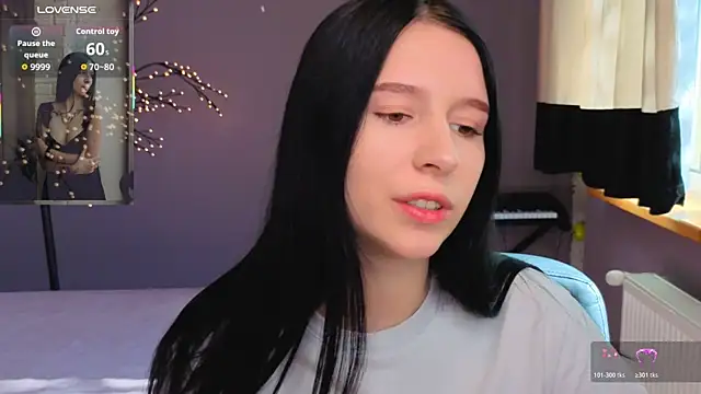 KarolinaBlacks online show from May 8, 2026, 5:24 am
