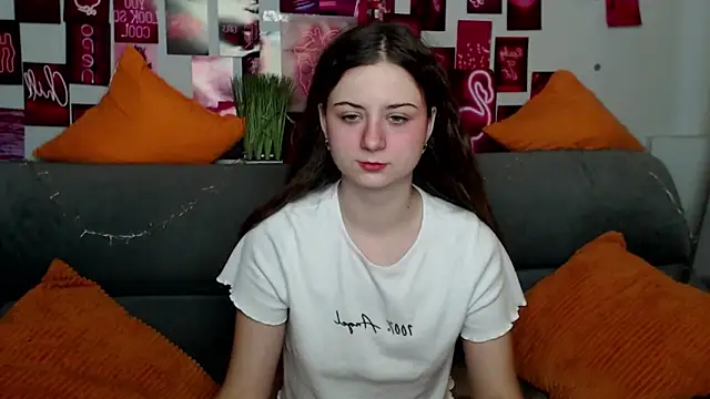 MilanaRoza online show from November 1, 2025, 5:53 am