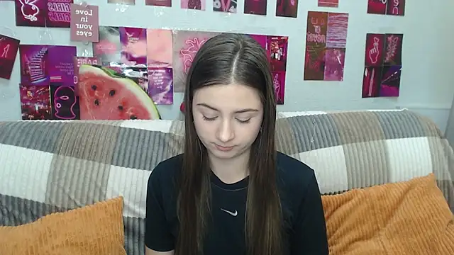 MilanaRoza online show from July 5, 2026, 5:03 am