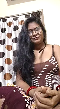 yoursweety09 online show from December 27, 2024, 4:10 pm