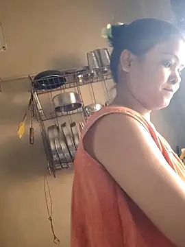 yoursweety09 online show from December 29, 2024, 8:44 am