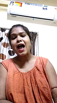 yoursweety09 online show from January 13, 2025, 2:42 pm