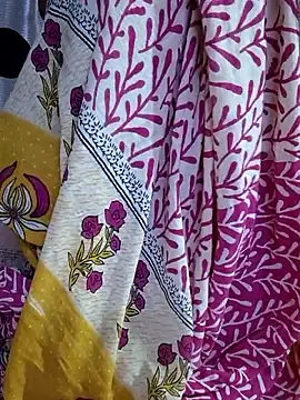 yoursweety09 online show from September 19, 2025, 8:05 am