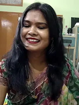 yoursweety09 online show from October 16, 2025, 2:29 pm