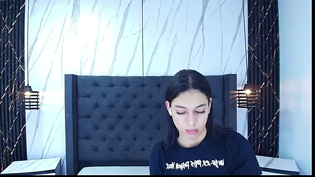 Snapshot of Eban_Dustan chatting on November 30, 2025, 8:24 pm Eban Dustan online show from November 30, 2025, 8:24 pm