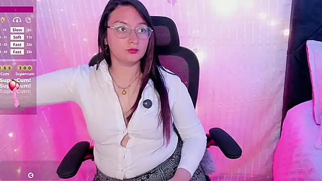 hanna rose 28  online show from May 14, 2026, 1:29 pm