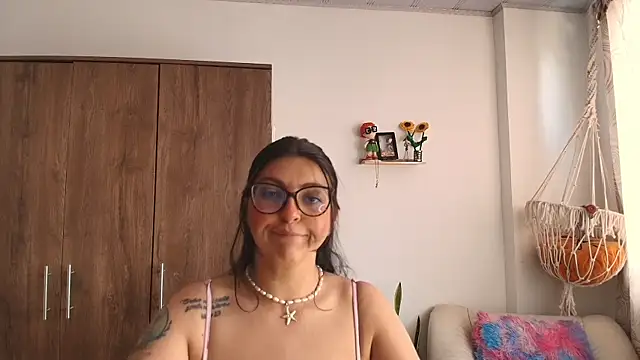 Vioolletta online show from July 24, 2026, 3:54 pm
