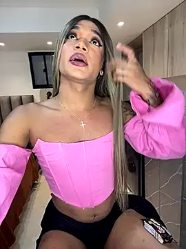 Snapshot of selfsuck_trans chatting on December 3, 2024, 9:00 am selfsuck trans online show from December 3, 2024, 9:00 am