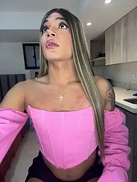 Snapshot of selfsuck_trans chatting on December 4, 2024, 4:43 am selfsuck trans online show from December 4, 2024, 4:43 am