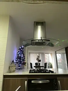 Snapshot of selfsuck_trans chatting on December 15, 2024, 8:15 pm selfsuck trans online show from December 15, 2024, 8:15 pm