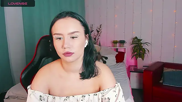 Snapshot of Alisia_Mars chatting on December 14, 2024, 1:27 pm Alisia Mars online show from December 14, 2024, 1:27 pm