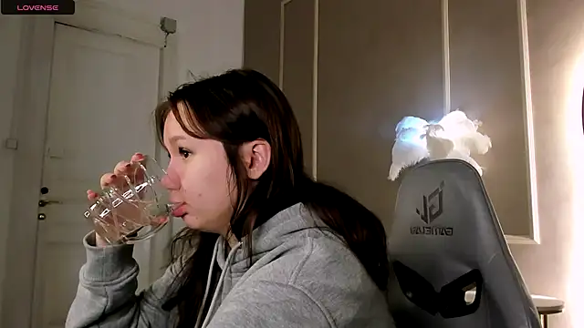 Alisia Mars online show from September 18, 2025, 5:31 am