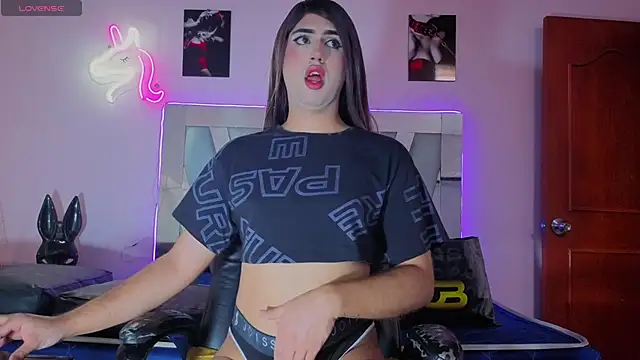 Alanasexdoll online show from September 17, 2025, 5:03 pm