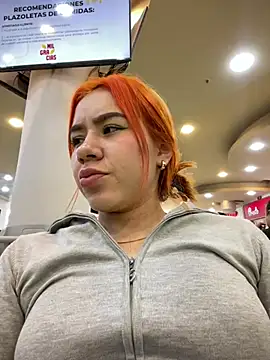 Im Valen Cute online show from February 24, 2025, 6:58 pm