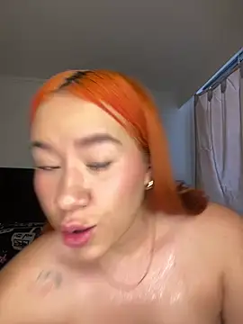 Im Valen Cute online show from March 6, 2025, 8:27 pm