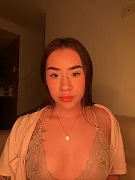 Im Valen Cute online show from September 28, 2025, 5:57 am