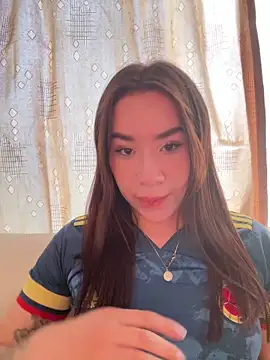 Snapshot of Im_Valen_Cute chatting on March 5, 2026, 8:38 pm Im Valen Cute online show from March 5, 2026, 8:38 pm