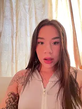 Snapshot of Im_Valen_Cute chatting on March 9, 2026, 7:18 pm Im Valen Cute online show from March 9, 2026, 7:18 pm