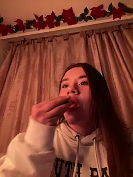 Snapshot of Im_Valen_Cute chatting on March 14, 2026, 3:23 am Im Valen Cute online show from March 14, 2026, 3:23 am