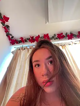 Snapshot of Im_Valen_Cute chatting on March 14, 2026, 8:36 pm Im Valen Cute online show from March 14, 2026, 8:36 pm