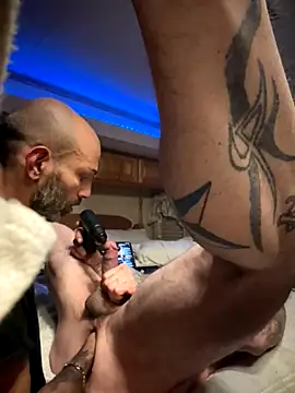 Snapshot of KBD85 chatting on November 7, 2025, 8:14 am KBD85 online show from November 7, 2025, 8:14 am