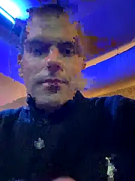 Snapshot of Dan8736 chatting on October 8, 2025, 12:08 am Dan8736 online show from October 8, 2025, 12:08 am