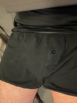 Snapshot of Dan8736 chatting on October 9, 2025, 7:12 pm Dan8736 online show from October 9, 2025, 7:12 pm