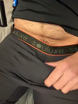 Snapshot of Dan8736 chatting on October 10, 2025, 11:20 am Dan8736 online show from October 10, 2025, 11:20 am