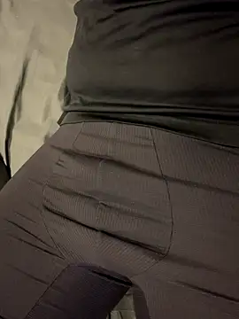 Snapshot of Dan8736 chatting on October 10, 2025, 11:26 pm Dan8736 online show from October 10, 2025, 11:26 pm