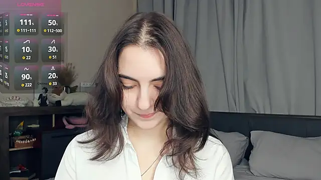 DracosMoon online show from December 2, 2025, 6:52 am